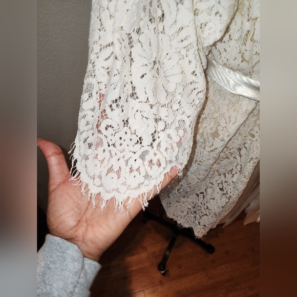 Weddingstar White Lace Robe - Picture 7 of 12
